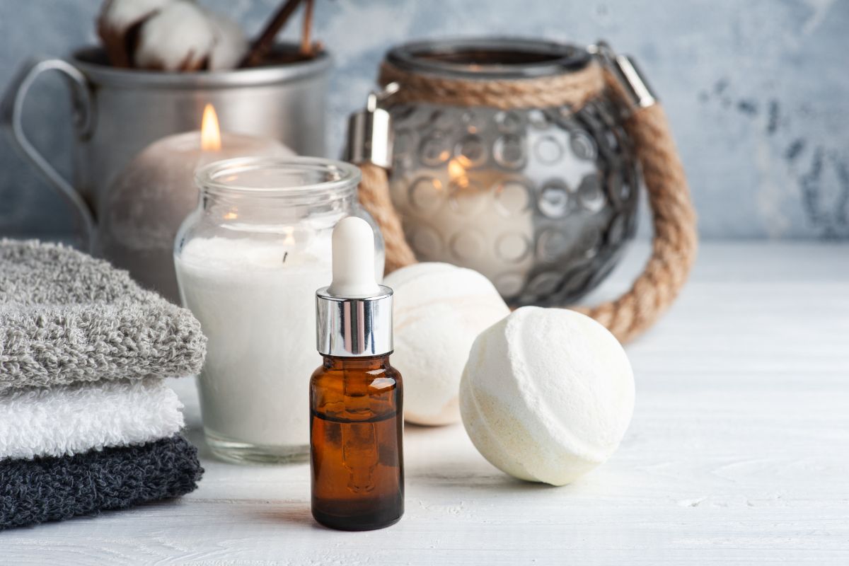 A Guide To The Best Essential Oils For Dryer Balls And How To Use Them